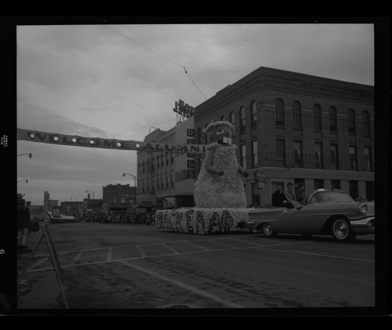 1958 Homecoming activities at University of Idaho (9) | Gem of the ...