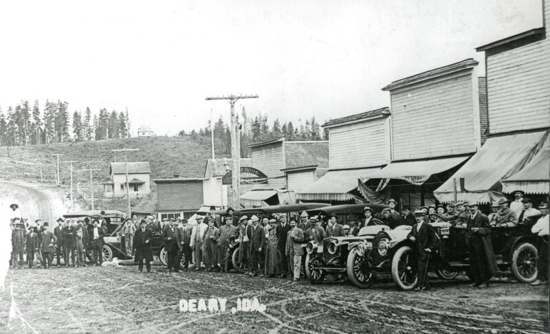 item thumbnail for People and cars on Main Street