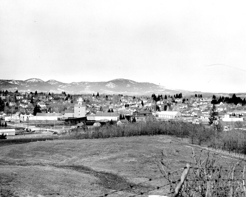 item thumbnail for Looking across Moscow, Idaho with a view of Moscow Mountain.