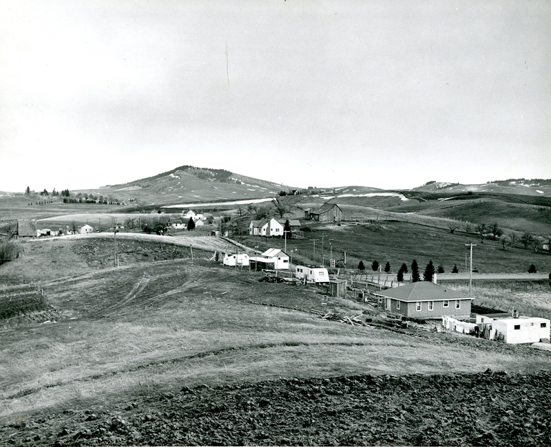 item thumbnail for Panoramic view of Moscow, Idaho showing Tomer Butte