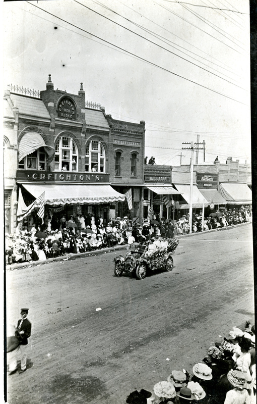 item thumbnail for Burn's Float at 4th of July Parade Postcard