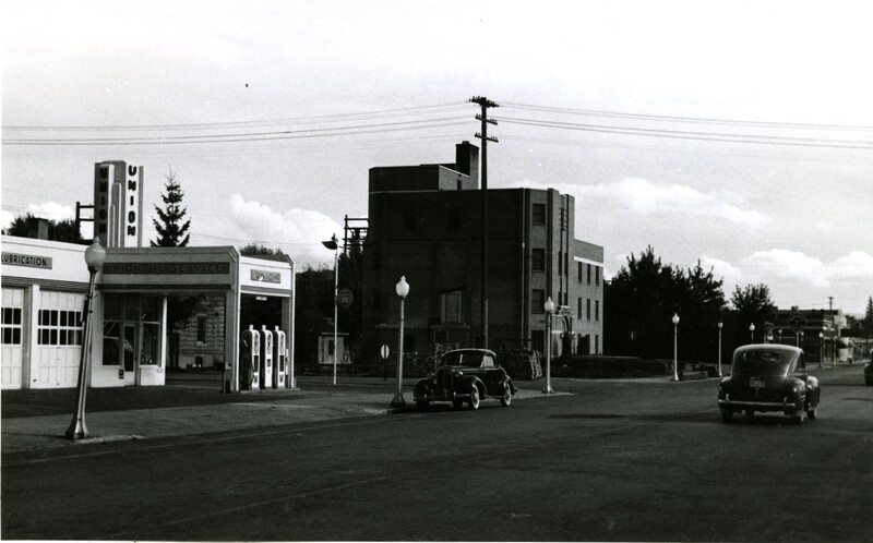 item thumbnail for Main Street, east side, at 7th Street