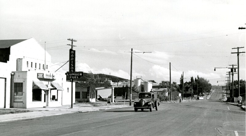 item thumbnail for Main Street, looking southeast at Troy highway intersection