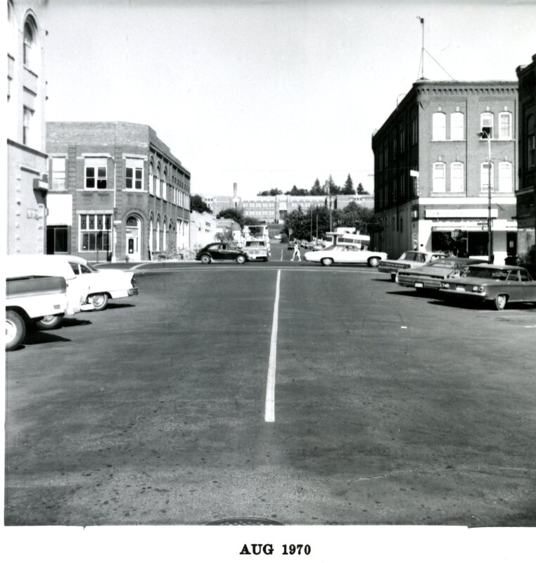 item thumbnail for 4th Street Looking Toward Main Street