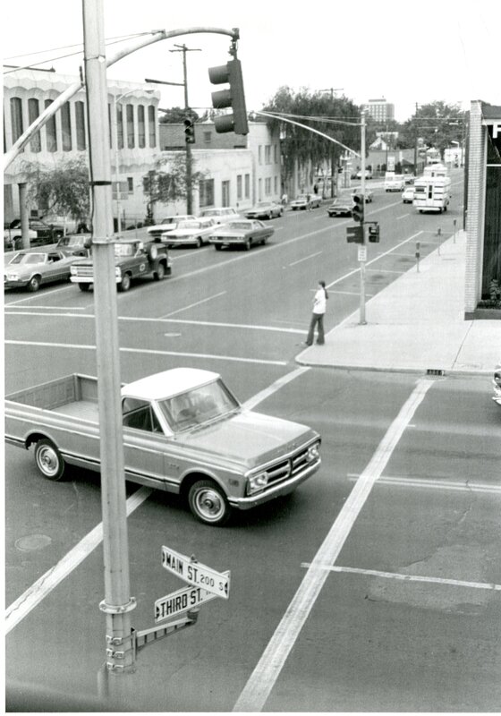 item thumbnail for Second Story View of Main and 3rd Streets