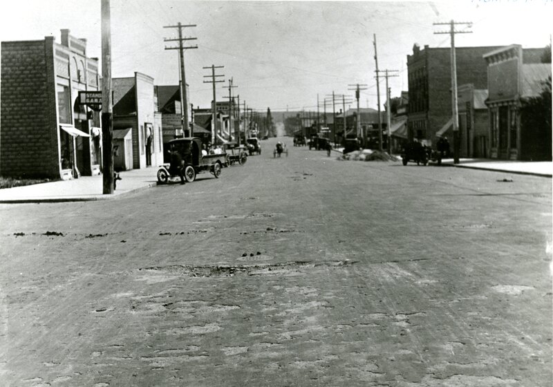 item thumbnail for Looking North on Unpaved Main Street