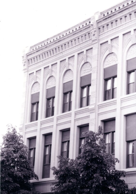 item thumbnail for McConnell building, west side to corner