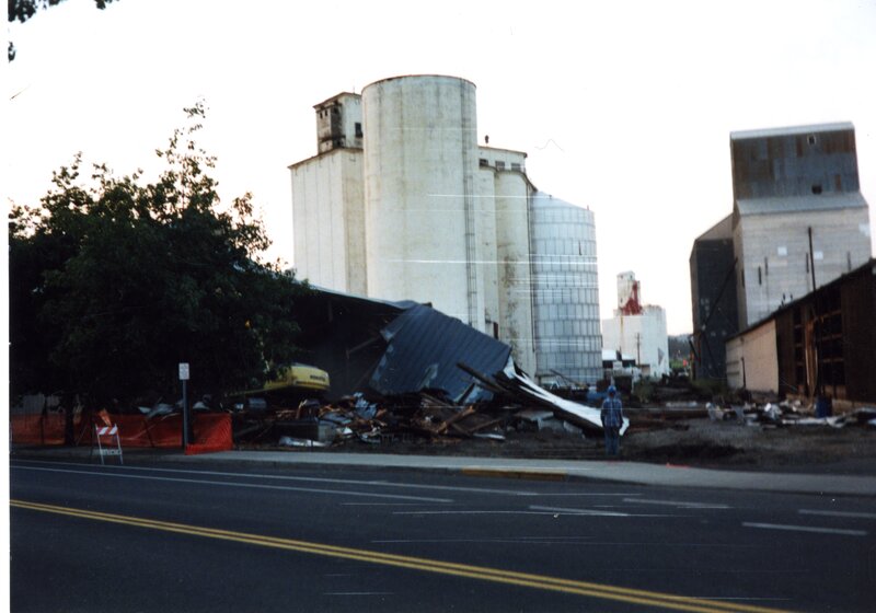 item thumbnail for Razing of Latah County Grain Growers building