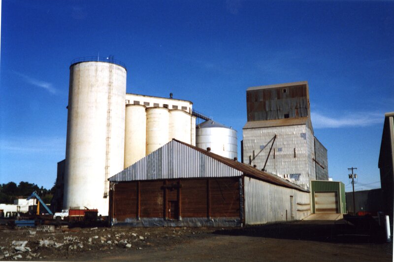 item thumbnail for Latah County Grain Growers demolition