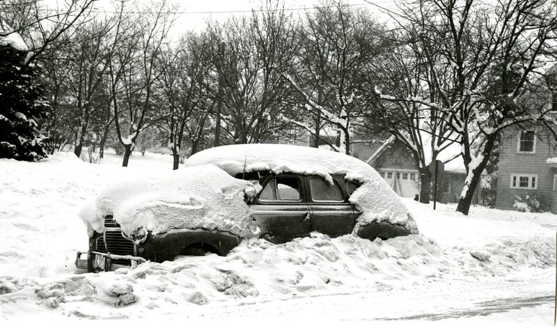 item thumbnail for Car Blanketed in Snow