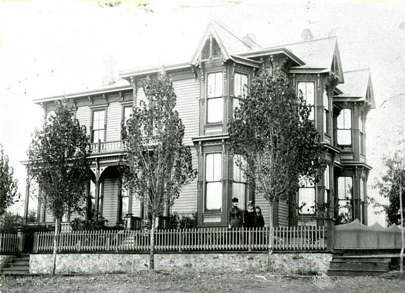 item thumbnail for Family in Front of the McConnell Mansion