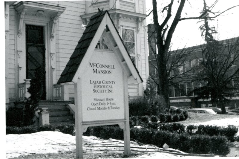 item thumbnail for McConnell Mansion sign